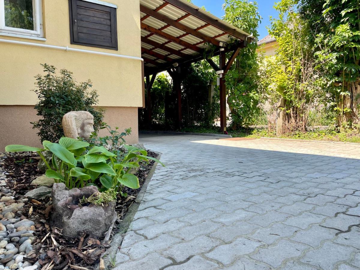 Abigel Vendeghaz Keszthely Villa Екстериор снимка