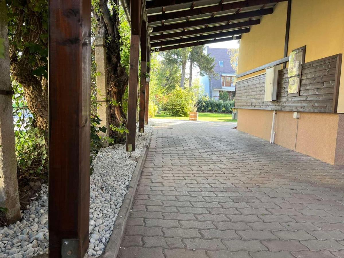 Abigel Vendeghaz Keszthely Villa Екстериор снимка