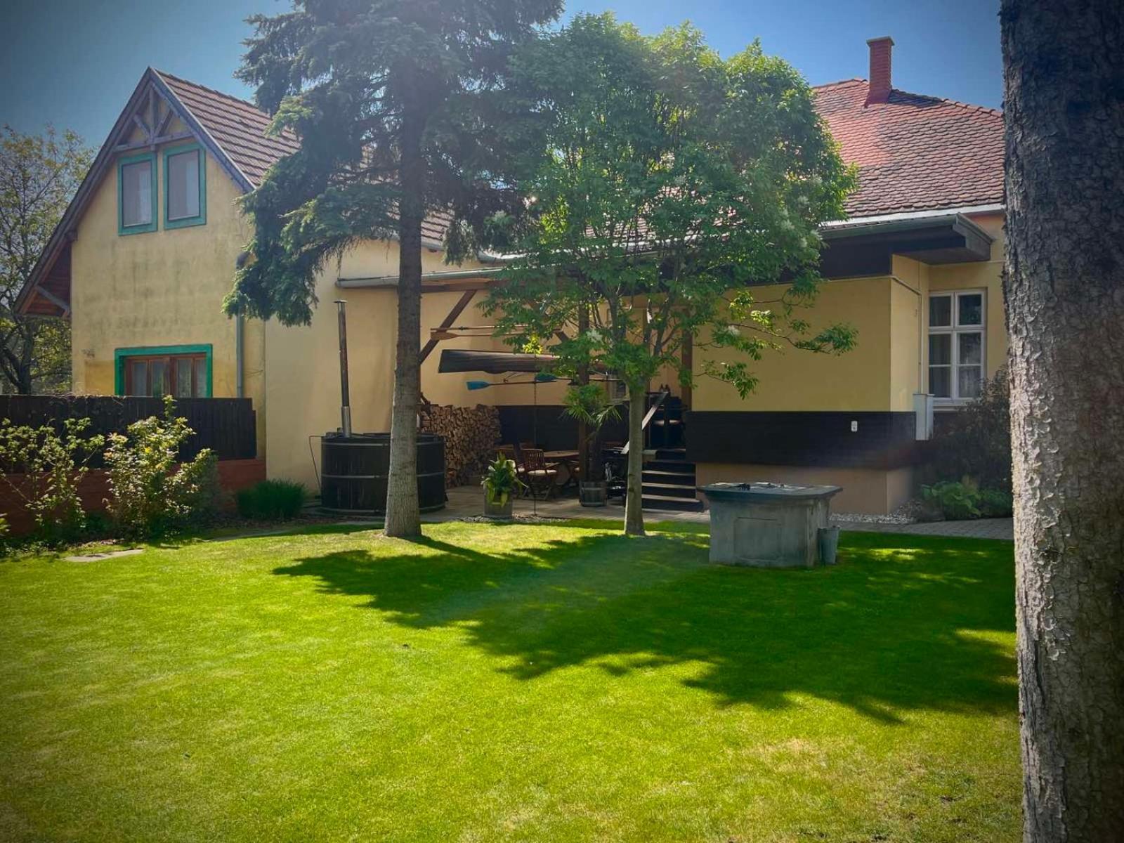 Abigel Vendeghaz Keszthely Villa Екстериор снимка